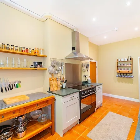 4 Bed In Loughrigg Oc-lr151