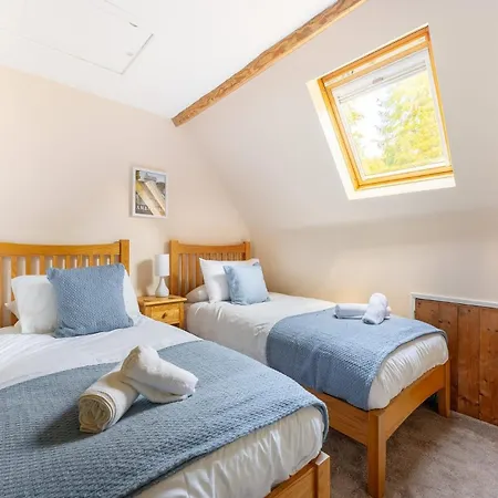 Feriehus 4 Bed In Loughrigg Oc-lr151 *