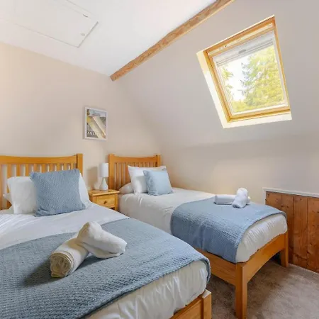 4 Bed In Loughrigg Oc-lr151 Feriehus